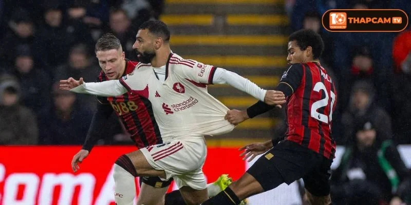 Soi kèo nhà cái Bournemouth vs Liverpool là kèo mở màn vòng 5 rất đáng mong đợi.