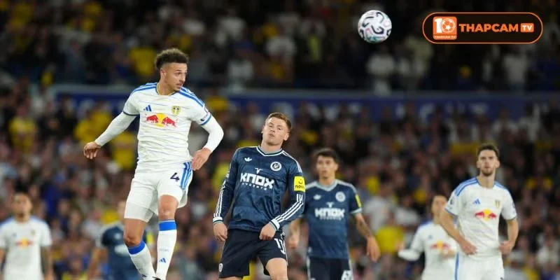 Leeds United với lợi thế sân nhà chắc chắn sẽ khai triển lối đá tấn công sớm.